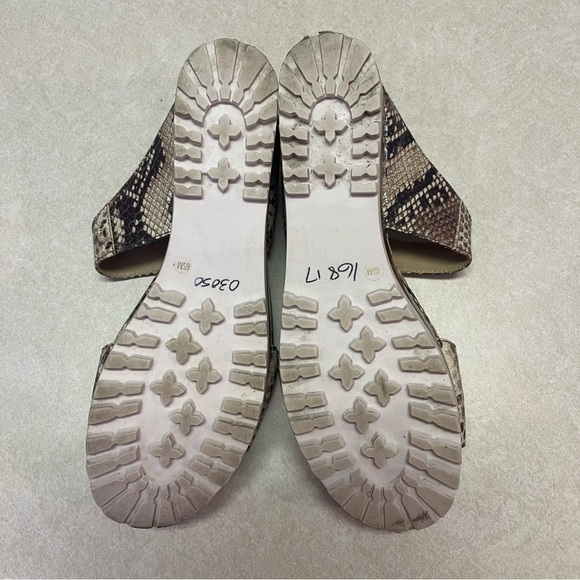 Diane Von Furstenberg Snake Print Sandals - Picture 7 of 9